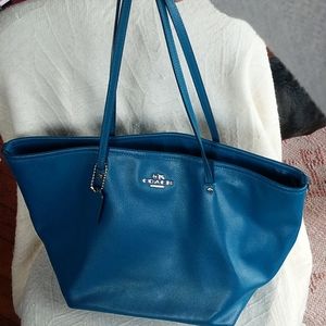 Authentic Coach Central 39 Leather Tote